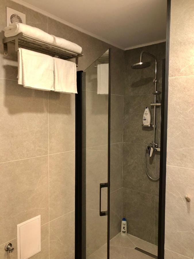 Modern And New Apartments In North Of Timisoara - Pnm Residence Uisenteş Exterior foto